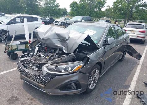 2018 Hyundai Sonata Sport+ z USA, uszkodzony, nr VIN 5NPE34AF7JH711559
